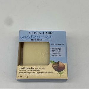 Olivia Care Conditioner bar for the hair
Size 5 Oz
Made in USA